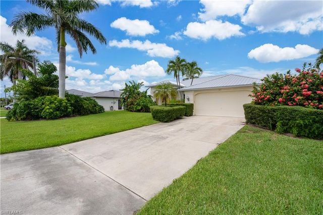 4916 SW 11th PL, Cape Coral, FL 33914