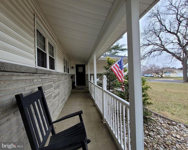 302 IRIS RD, Cherry Hill, NJ 08003