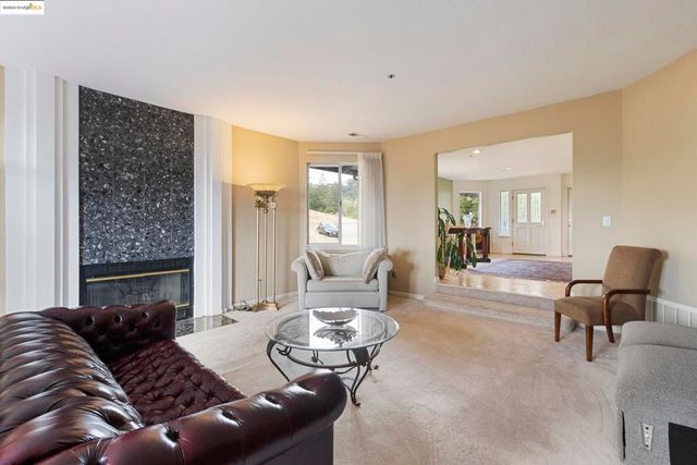 2745 Butters Drive, Oakland, CA 94602