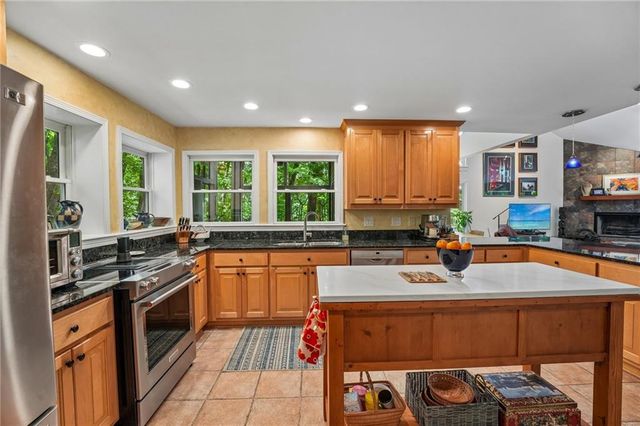 238 Windflower Drive, Big Canoe, GA 30143