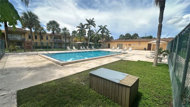 13700 SW 62nd St 138, Miami, FL 33183