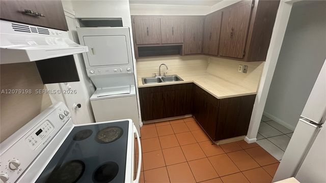 13700 SW 62nd St 138, Miami, FL 33183