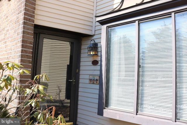 4 INDEPENDENCE PL, Newtown, PA 18940