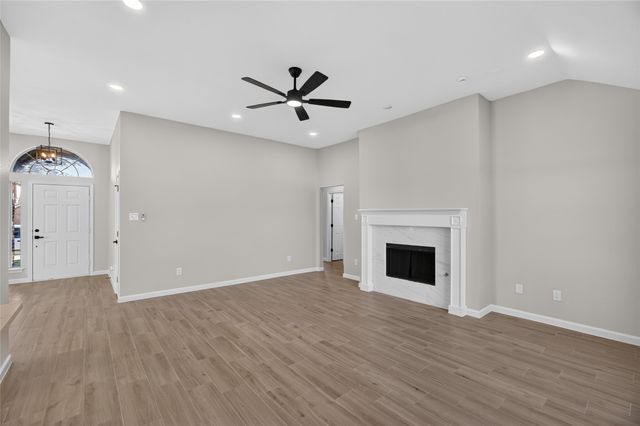 2221 Bridle Path Drive, Lancaster, TX 75146