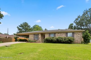 546 Hunters Creek Circle, Madison, MS 39110