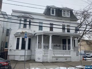 207 Garside Street, Newark, NJ 07104