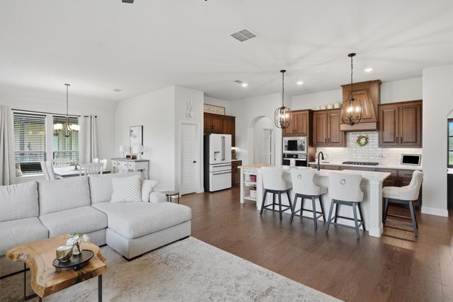 313 Bowrider Lane, Granbury, TX 76049