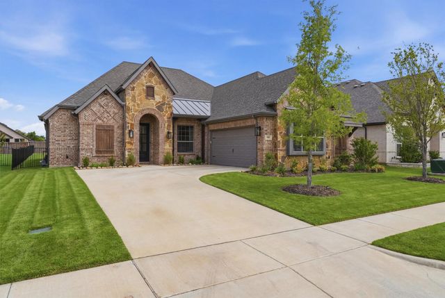 313 Bowrider Lane, Granbury, TX 76049