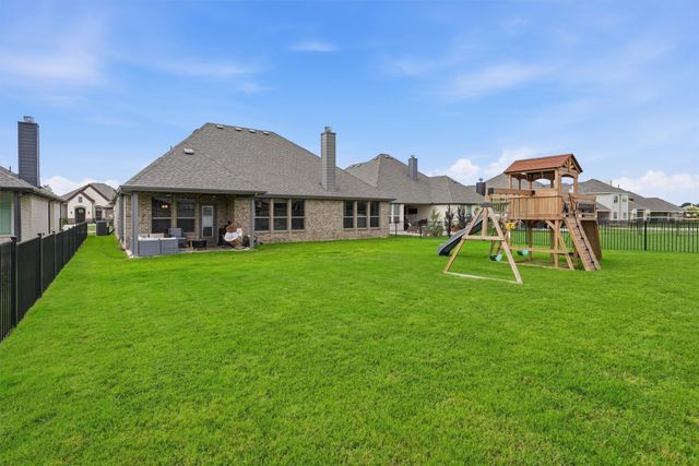 313 Bowrider Lane, Granbury, TX 76049