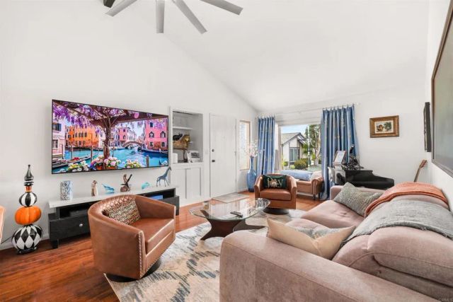 1414 Market Street, Vista, CA 92084