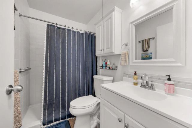1414 Market Street, Vista, CA 92084