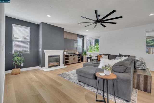 2057 Saffron Ct, Brentwood, CA 94513