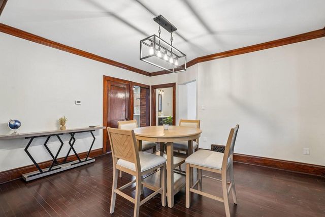 3615 W Cold Spring ROAD, Greenfield, WI 53221