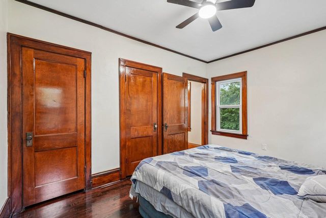 3615 W Cold Spring ROAD, Greenfield, WI 53221