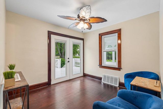 3615 W Cold Spring ROAD, Greenfield, WI 53221