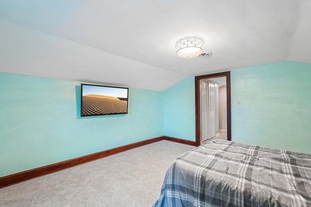3615 W Cold Spring ROAD, Greenfield, WI 53221
