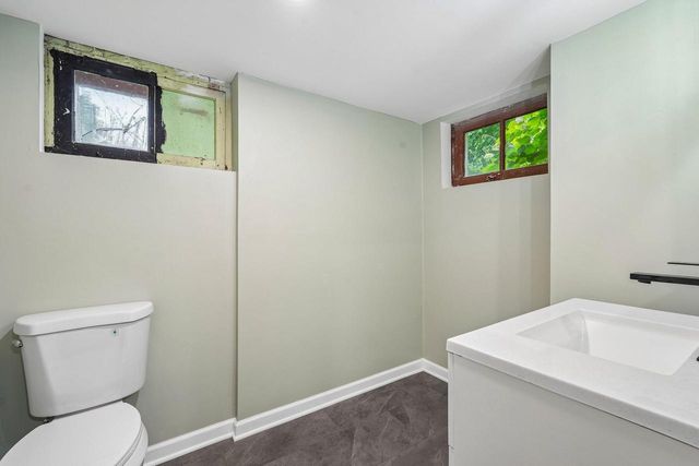 3615 W Cold Spring ROAD, Greenfield, WI 53221
