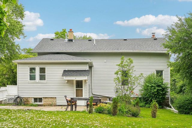 3615 W Cold Spring ROAD, Greenfield, WI 53221