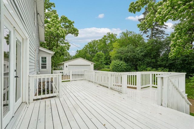3615 W Cold Spring ROAD, Greenfield, WI 53221