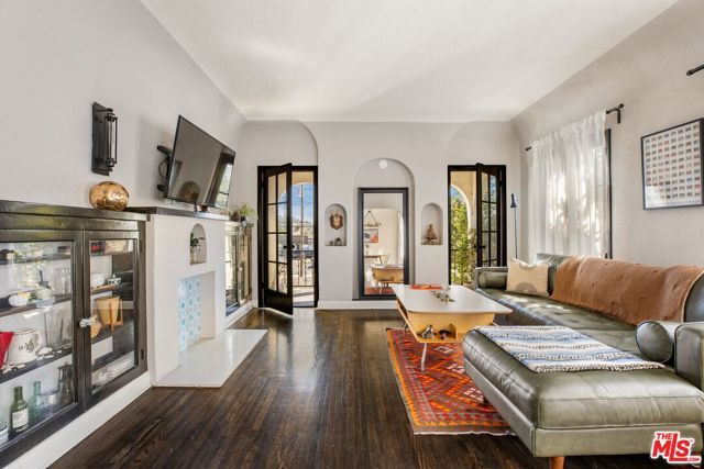 6309 Meridian Street, Los Angeles, CA 90042