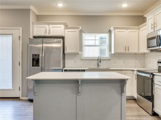 4131-4133 W Santa Maria Lane, Fayetteville, AR 72704
