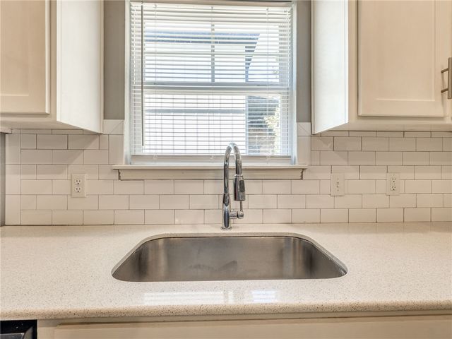 4131-4133 W Santa Maria Lane, Fayetteville, AR 72704