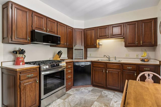 707 Hamline Avenue S, Saint Paul, MN 55116