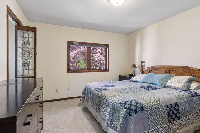 707 Hamline Avenue S, Saint Paul, MN 55116
