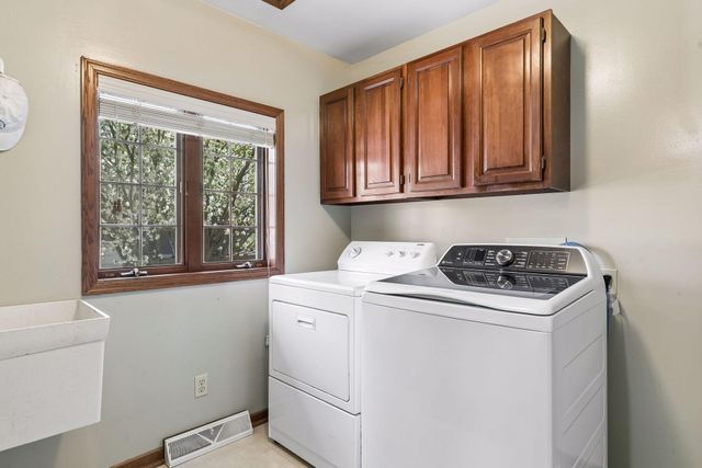 707 Hamline Avenue S, Saint Paul, MN 55116