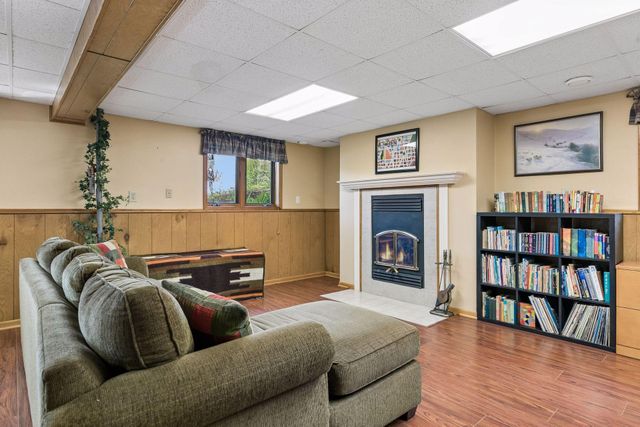 707 Hamline Avenue S, Saint Paul, MN 55116