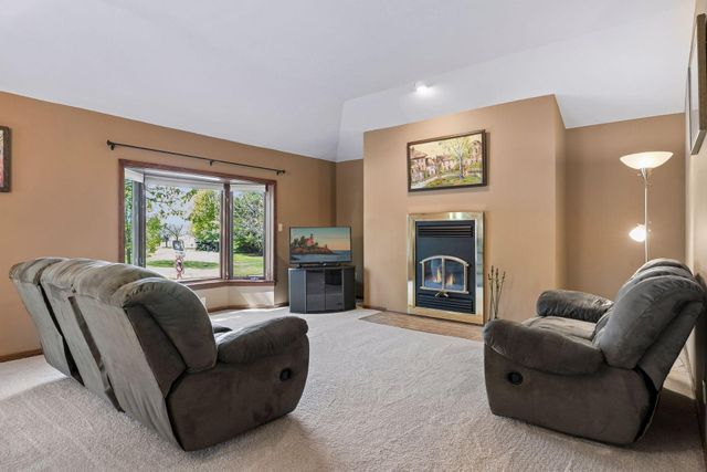 707 Hamline Avenue S, Saint Paul, MN 55116