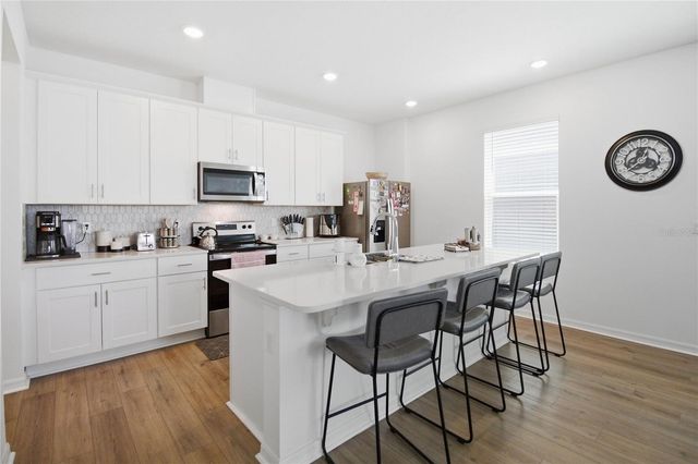 4601 CROSS PRAIRIE PARKWAY, St Cloud, FL 34772