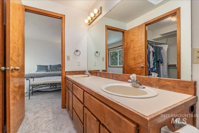 236 E Bayview Ct., Boise, ID 83706