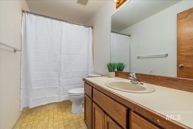 236 E Bayview Ct., Boise, ID 83706