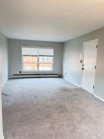 3219 Benjamin Avenue, Royal Oak, MI 48073