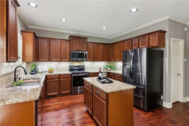 9115 Hannahs Crossing Drive, Gainesville, GA 30506