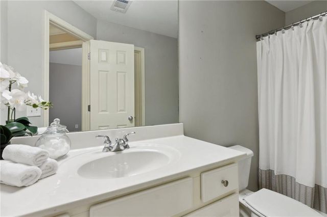 9115 Hannahs Crossing Drive, Gainesville, GA 30506