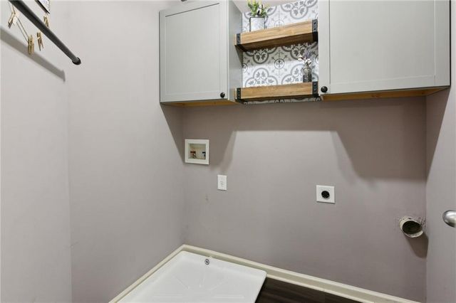 9115 Hannahs Crossing Drive, Gainesville, GA 30506