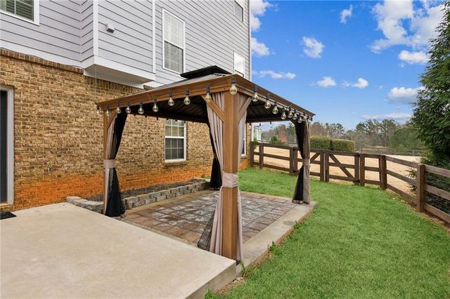 9115 Hannahs Crossing Drive, Gainesville, GA 30506