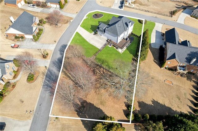 9115 Hannahs Crossing Drive, Gainesville, GA 30506