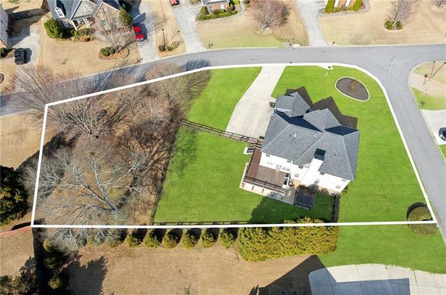 9115 Hannahs Crossing Drive, Gainesville, GA 30506