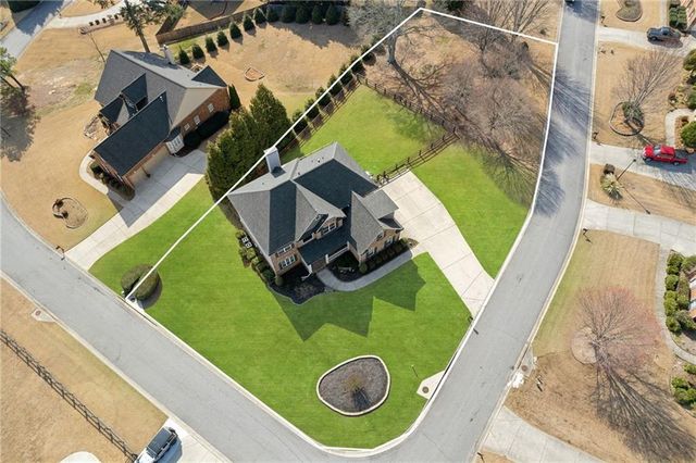 9115 Hannahs Crossing Drive, Gainesville, GA 30506