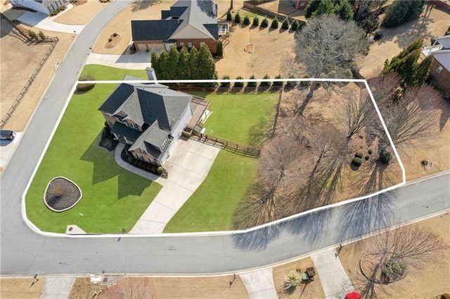 9115 Hannahs Crossing Drive, Gainesville, GA 30506