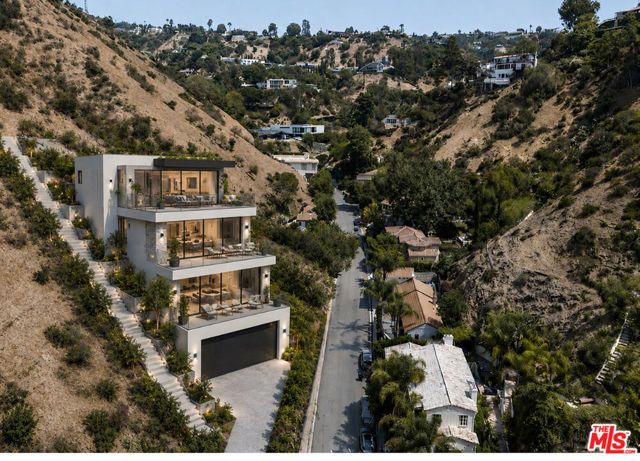 2133 Outpost Drive, Los Angeles, CA 90036