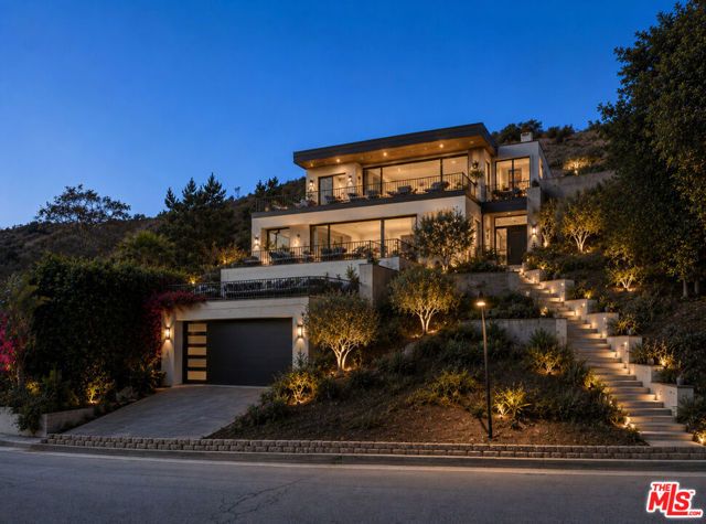 2133 Outpost Drive, Los Angeles, CA 90036