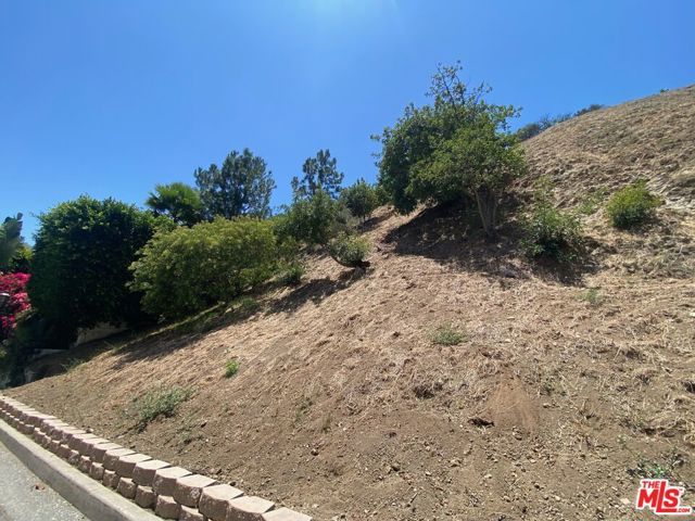 2133 Outpost Drive, Los Angeles, CA 90036