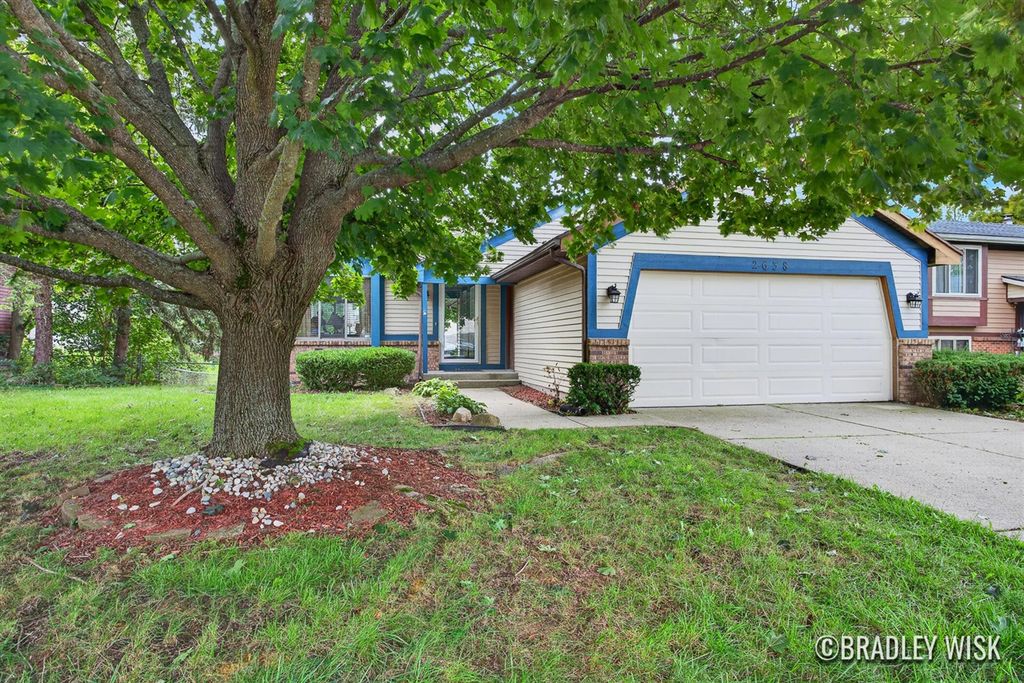 2638 Brier Creek Street, Kentwood, MI 49508