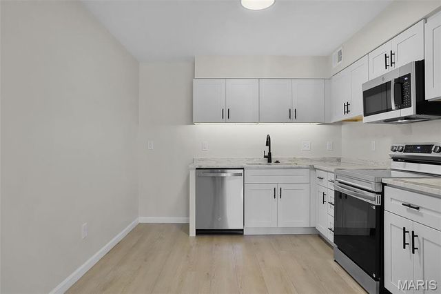 7507 Triwoods Drive H, Shrewsbury, MO 63119