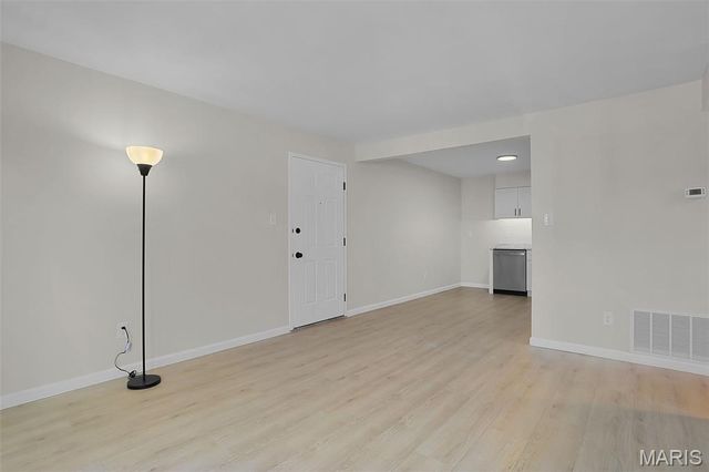 7507 Triwoods Drive H, Shrewsbury, MO 63119