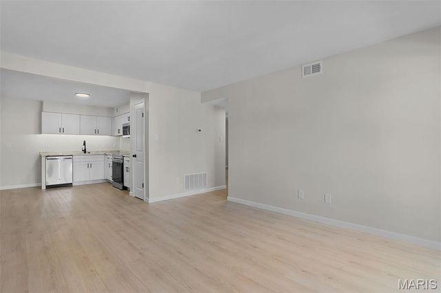 7507 Triwoods Drive H, Shrewsbury, MO 63119